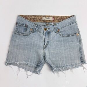 Vintage LEVIS Slouch 504 DENIM Jean Shorts - Size 11 - Red Tag